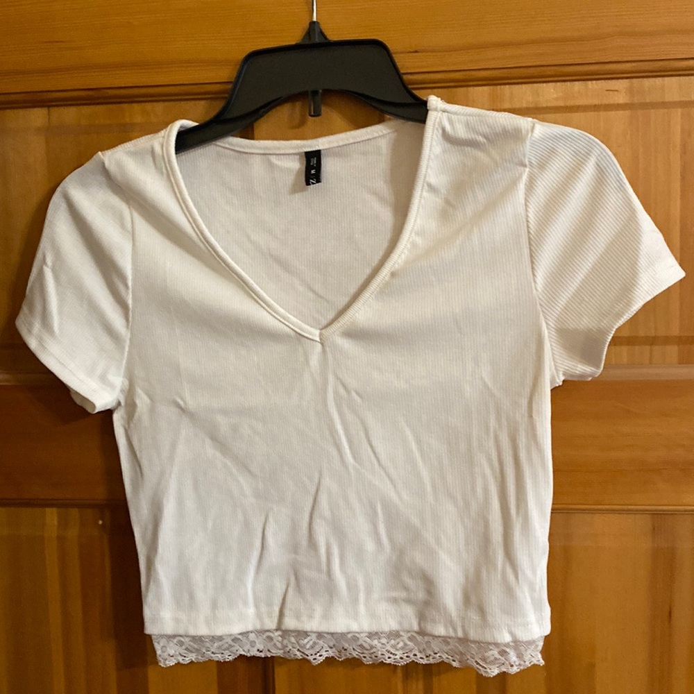 Cropped V neck TShirt